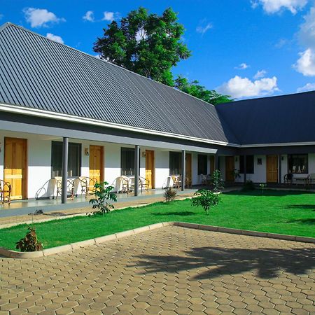 Hakuna Woga Inn Arusha Exteriör bild